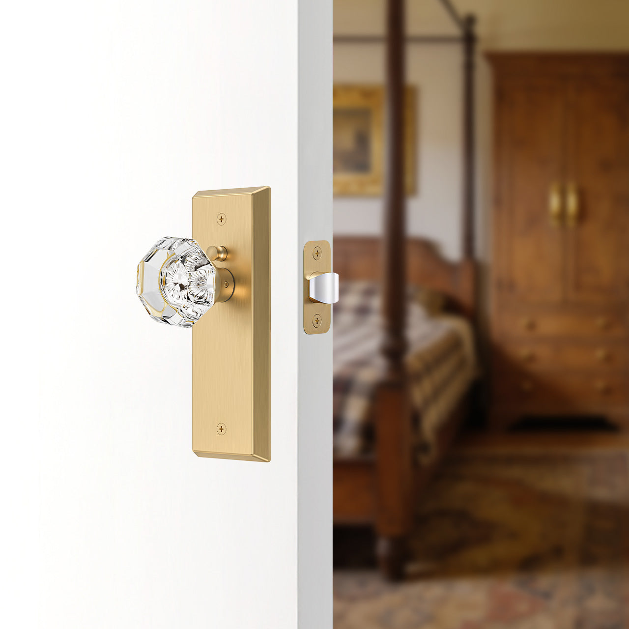 Vintage Crystal Privacy Door Knob for Interior Doors, Diamond-Cut Glass Knob with Lock for Bedroom & Bathroom